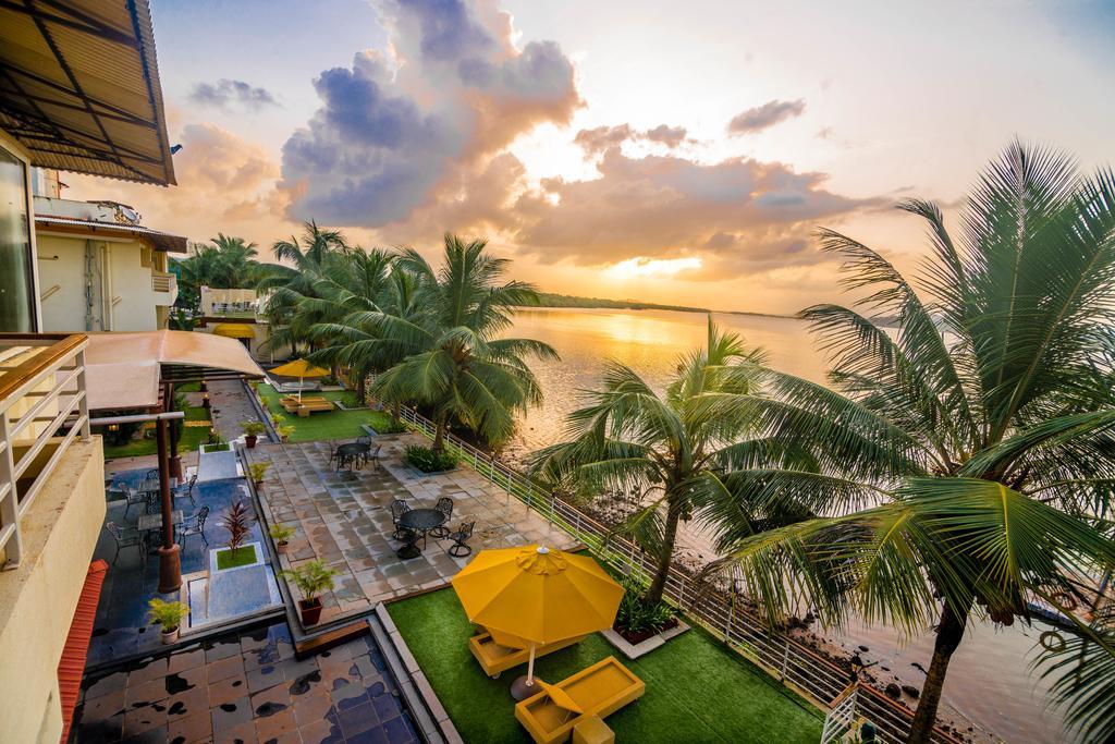 Deltin Palms Riverfront Панаджи Экстерьер фото